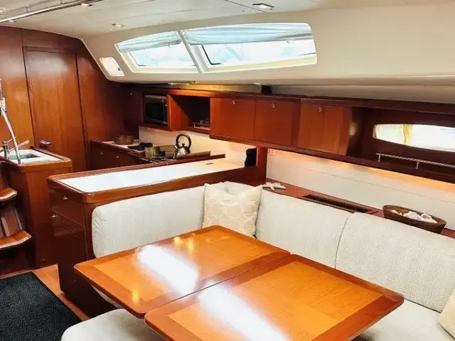 Beneteau Oceanis 49