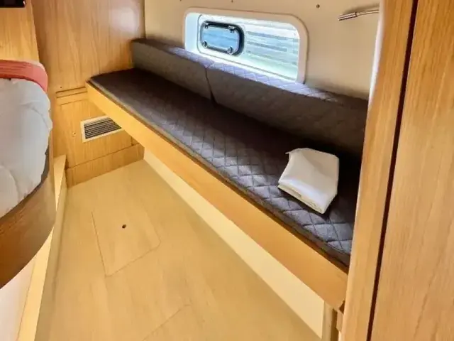 Bali CATSPACE 40