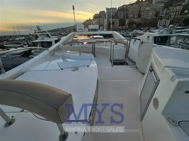 Ferretti Yachts Ferretti 530