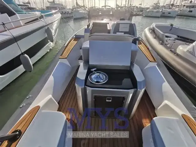 Python yacht 27s