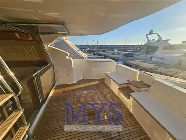 Ferretti Yachts Ferretti 530