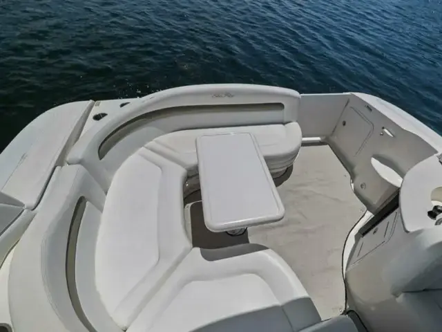 Sea Ray Sundancer 320