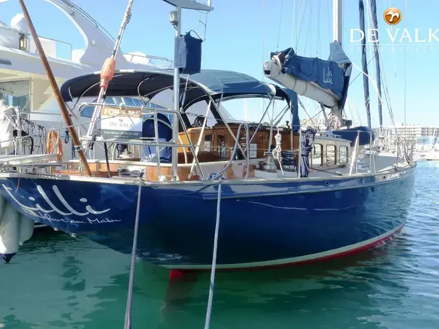 One-off Sailing Yacht