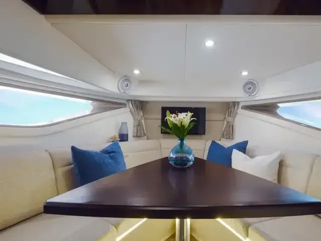 Sea Ray 320 Sundancer