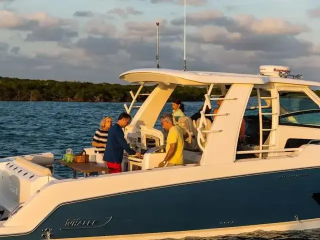 Boston Whaler 420 Outrage