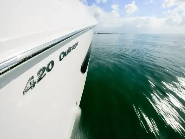 Boston Whaler 420 Outrage