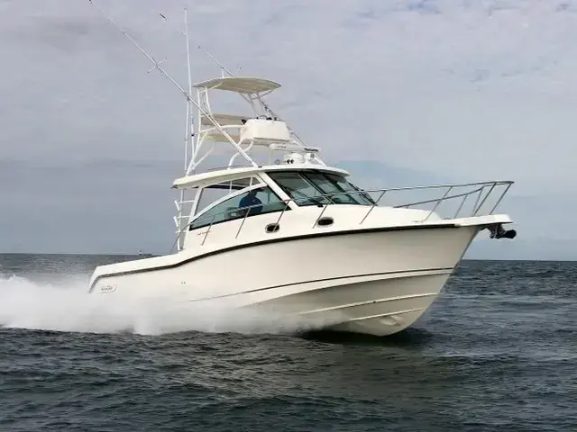 Boston Whaler 345 Conquest