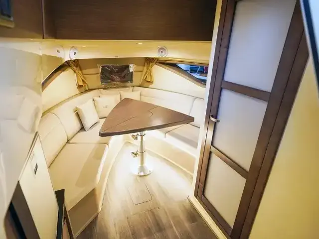 Sea Ray 320 Sundancer