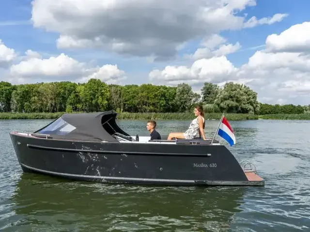 Maxima Boats 630