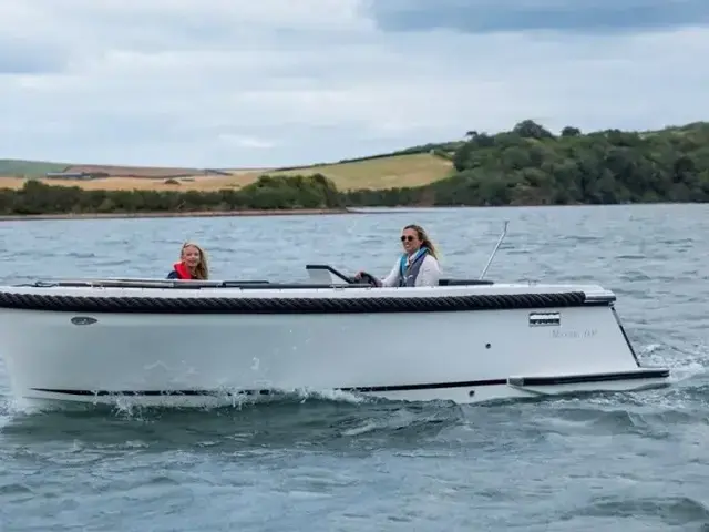 Maxima Boats 600