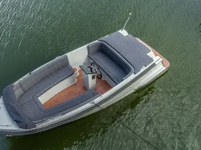 Maxima Boats 600