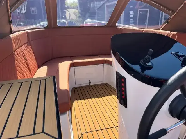 Maxima Boats 620 Retro MC in RAL 9001