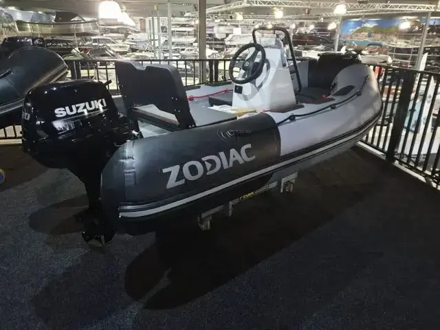 Zodiac Open 3.1 PVC met Suzuki 20 pk!