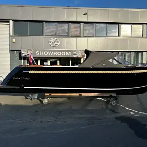  Maxima Boats 720 retro zwart wit met Honda 100 pk eindejaarsshow aanbieding