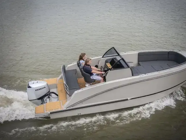 Maxima Boats 700 Sport