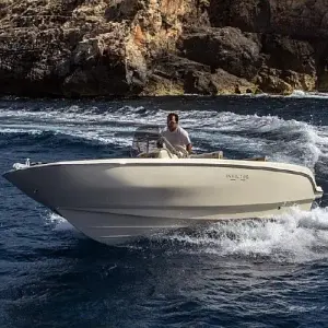  Invictus yachts Invictus 190 fx