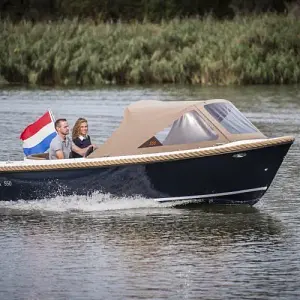  Maxima Boats 550