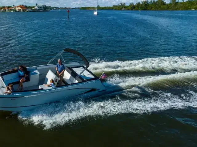 Maxima Boats 740