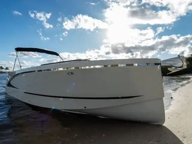 Maxima Boats 740