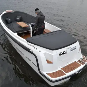  Corsiva 650 Tender