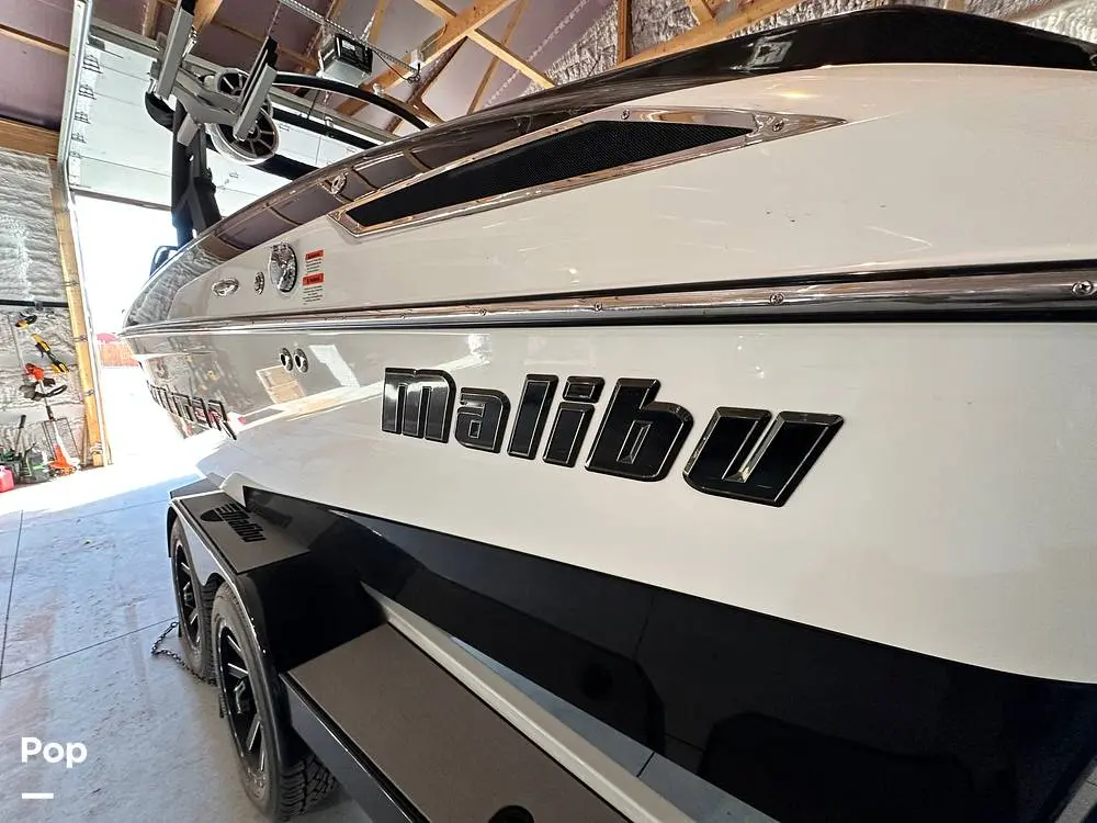 2016 Malibu 23 lsv