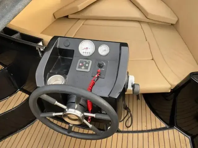 Topcraft 605 Tender met boegschroef