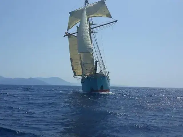 West Country Top Sail Schooner