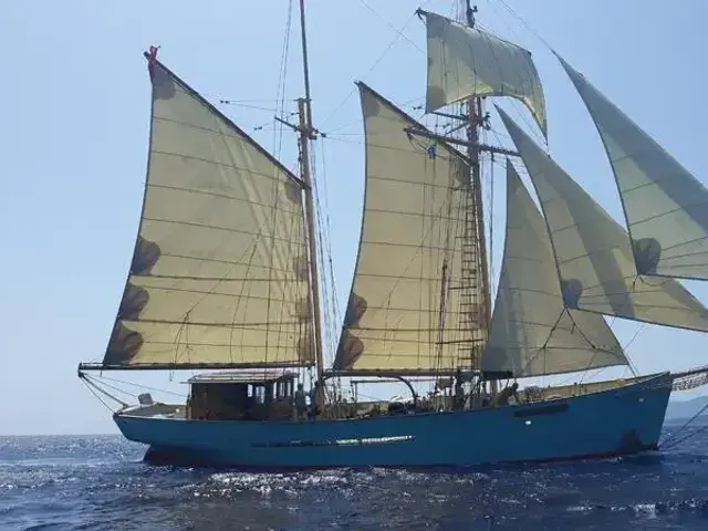 West Country Top Sail Schooner