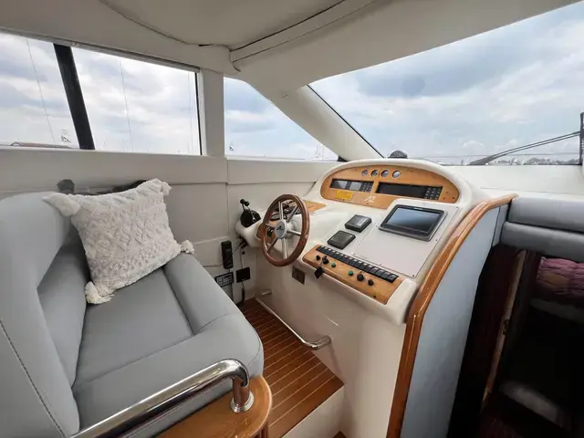 Azimut 52