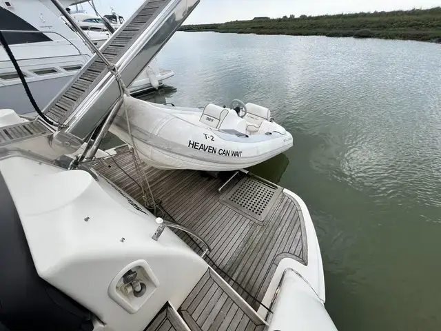 Azimut 52