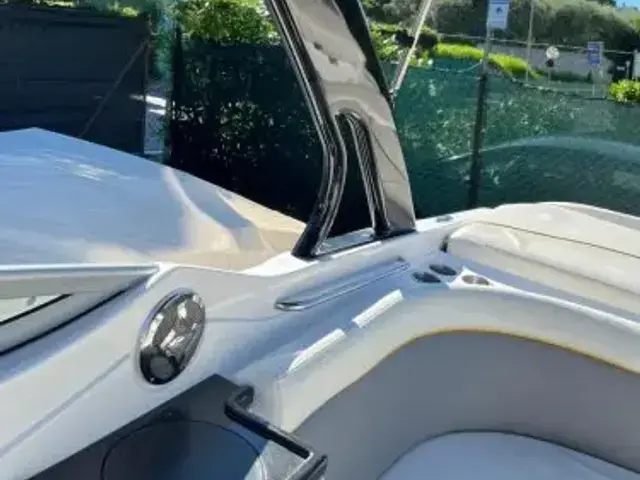 Rinker 276 Captiva