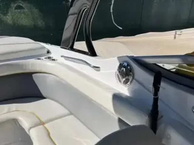 Rinker 276 Captiva