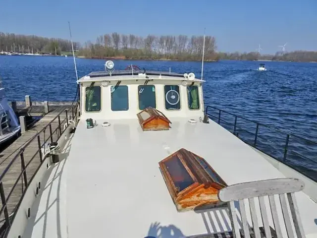 Varend Woonschip 18.53