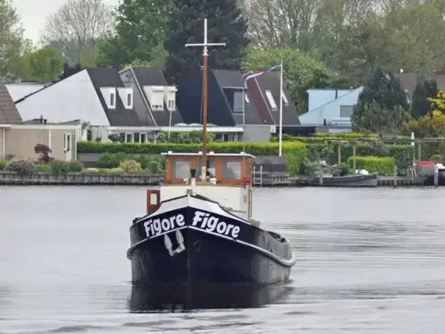 Sleepboot Figore met CBB