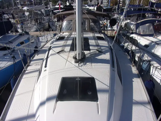 2015 Bavaria 37 cruiser