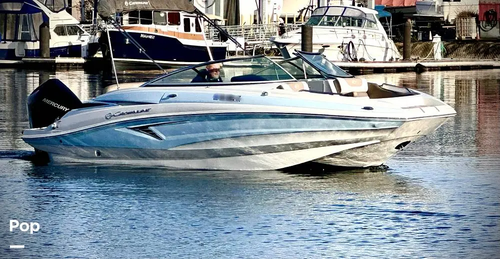 2023 Crownline e235 xs