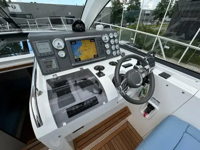 Sealine SC35