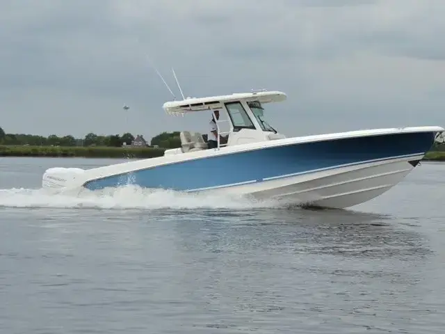 Boston Whaler 330 Outrage