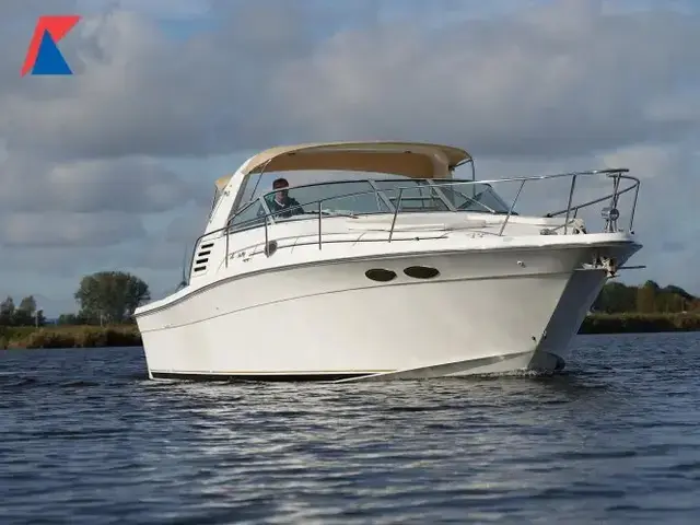 Sea Ray 330 Express Cruiser