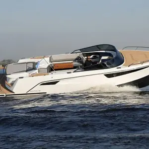  Alfastreet Marine 28 Cabin Motor