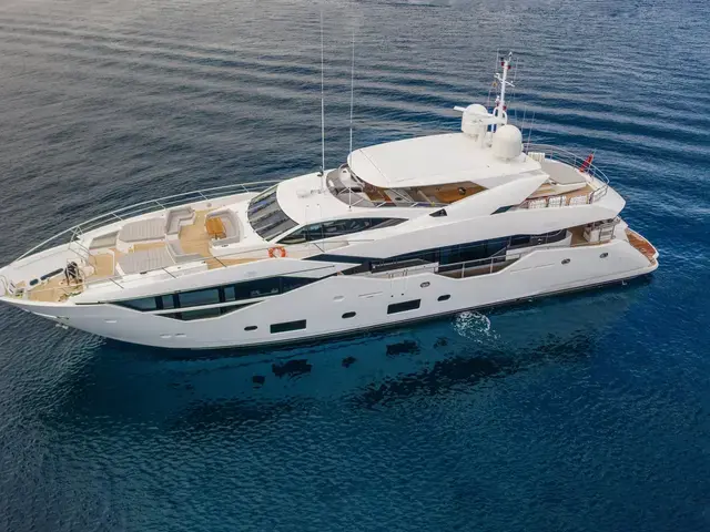 Sunseeker 116 Yacht