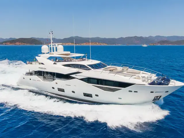 Sunseeker 116 Yacht