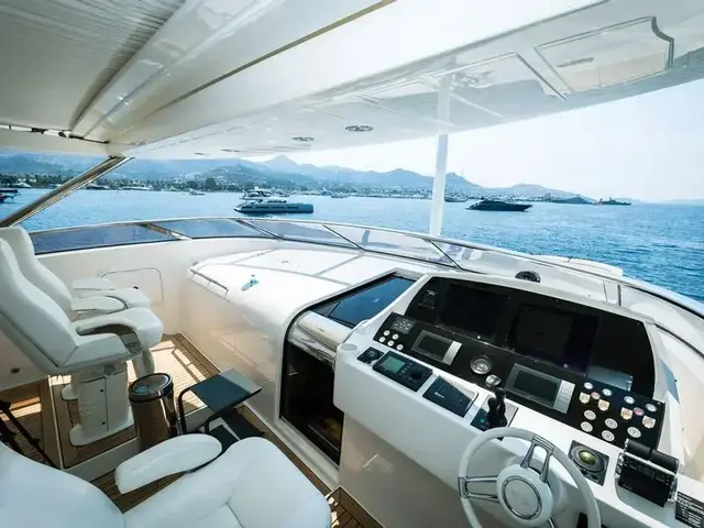 Sunseeker 34M Yacht