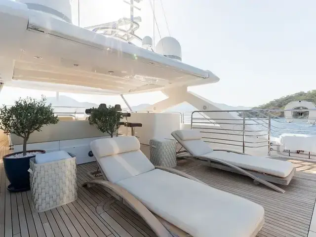 Sunseeker 30M Yacht