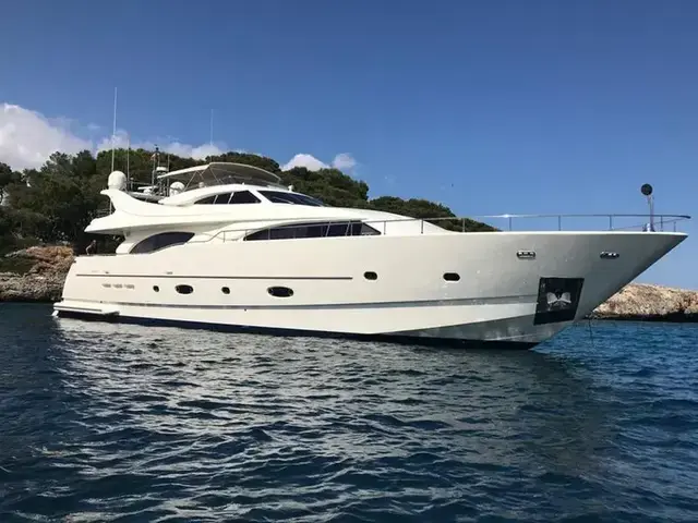 Ferretti Yachts Custom Line 94