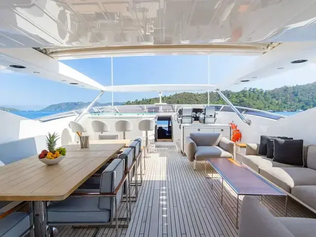 Sunseeker 116 Yacht