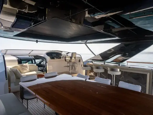 Sunseeker 105 Yacht