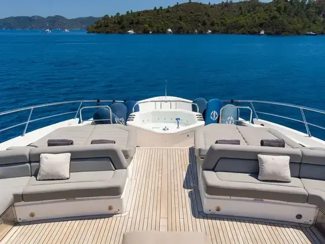 Sunseeker 116 Yacht