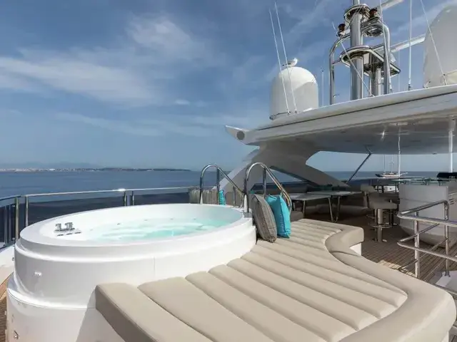 Sunseeker 131 Yacht