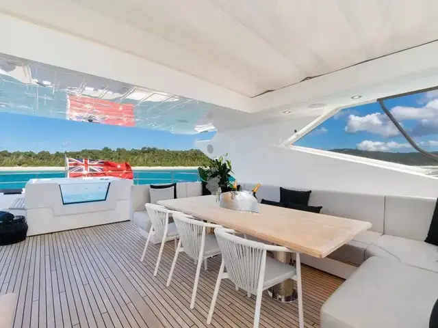 Sunseeker 116 Yacht